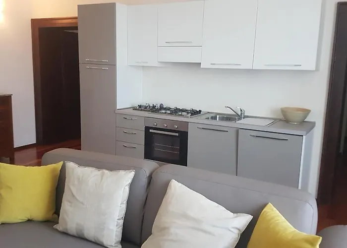 Casa Girardi بسكييرا ديل غاردا