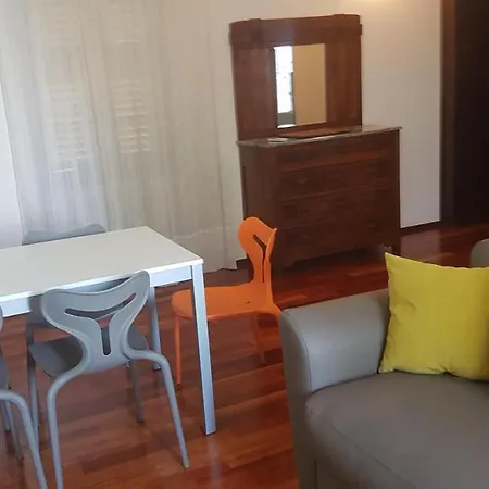 Casa Girardi Πεσκιέρα ντελ Γκάρντα